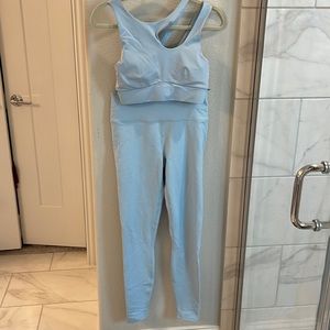 Fabletics matching set of active wear